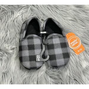 Plaid Boys Slippers Size 9/10 Toddler Gray Black‎ & Gray Wonder Nation